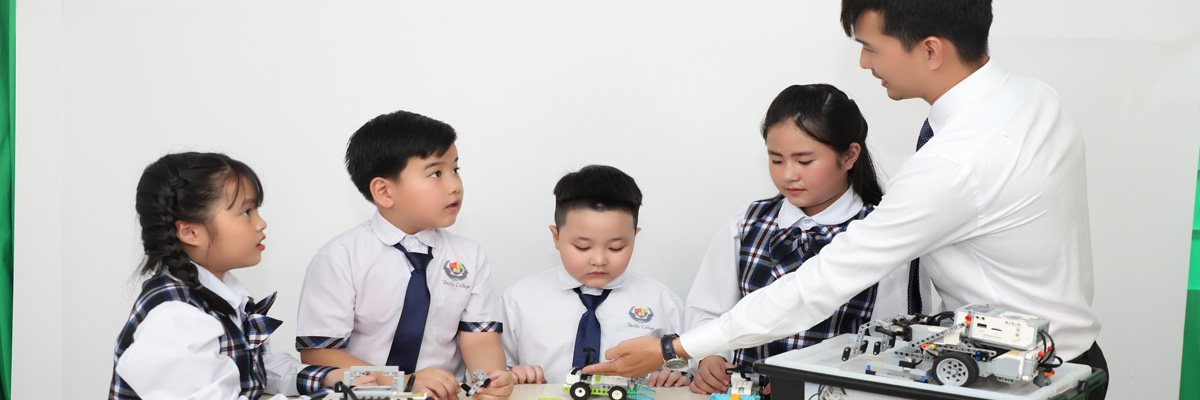 chuong-trinh-robotics