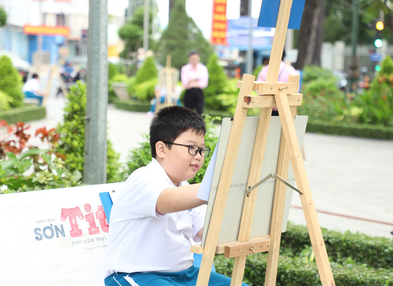 Vẽ tranh phong cảnh ngoài trời