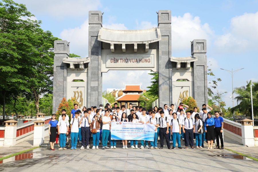 Lễ Kết nạp Đoàn viên - Dấu mốc trưởng thành của học sinh Trường Phổ thông Thái Bình Dương